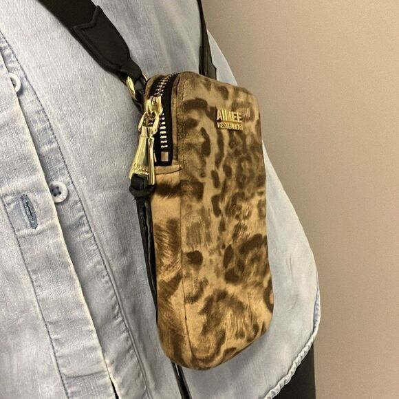 Aimee Kestenberg Animal Print Leather Just Saying Stadium Wallet Mini Crossbody - Picture 15 of 16